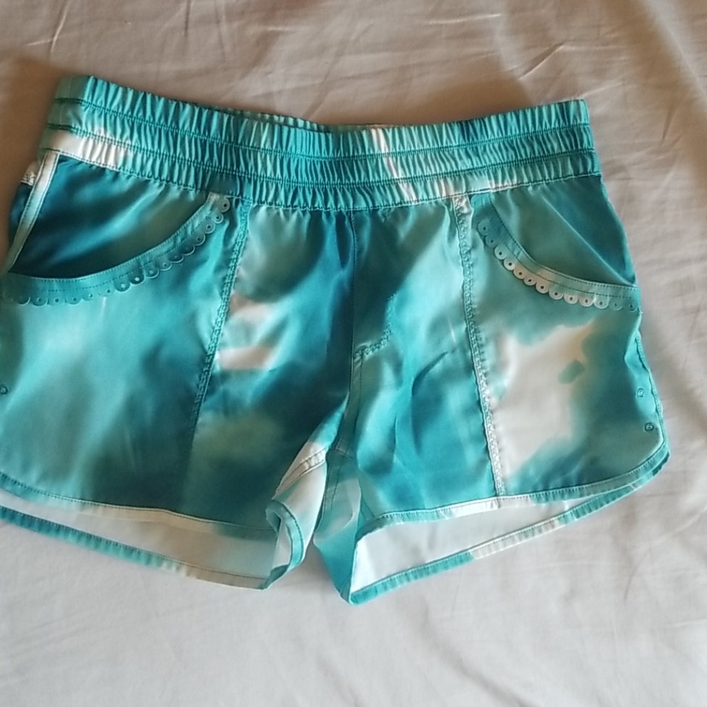 Lululemon teal shorts